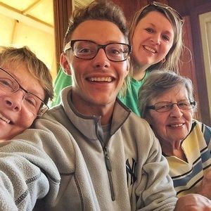 Meet your Posher, Ryan